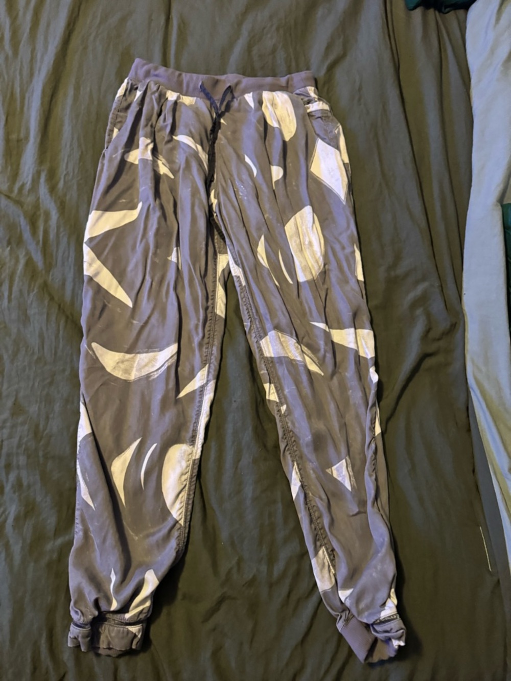 lululemon athletica Gray Jogger Pants with White Abstract Print